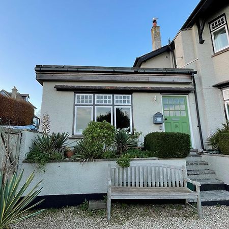 The Apartment At Queen Anne'S Lodge Lyme Regis Exterior photo